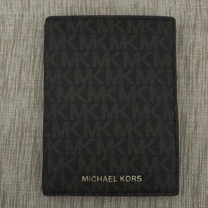 Michael Kors Passport Wallet